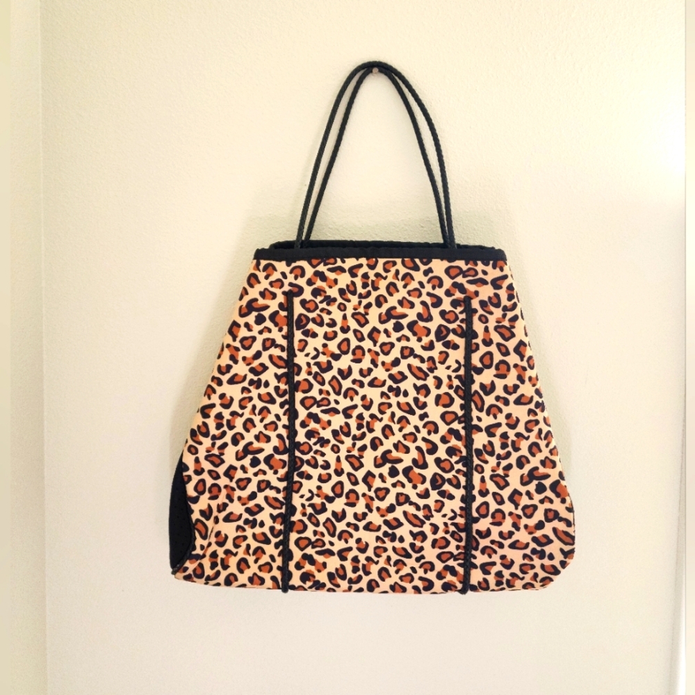Neoprene tote